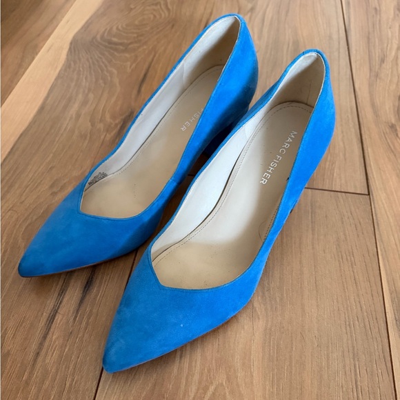 Marc Fisher Zala Pumps in Blue Suede - Picture 4 of 7